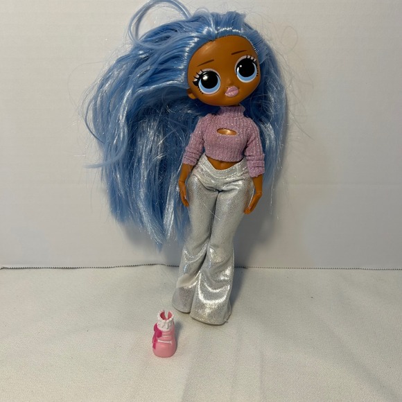 LOL Surprise Other - LOL Surprise OMG Fashion Doll Fierce Dollout Queen Blue Hair Silver Outfit